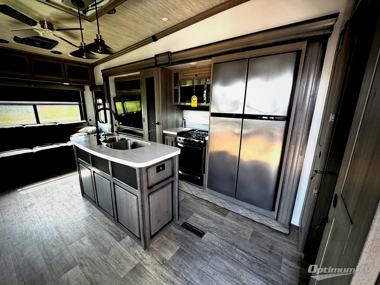 2022 Keystone Montana 3855BR Photo 2