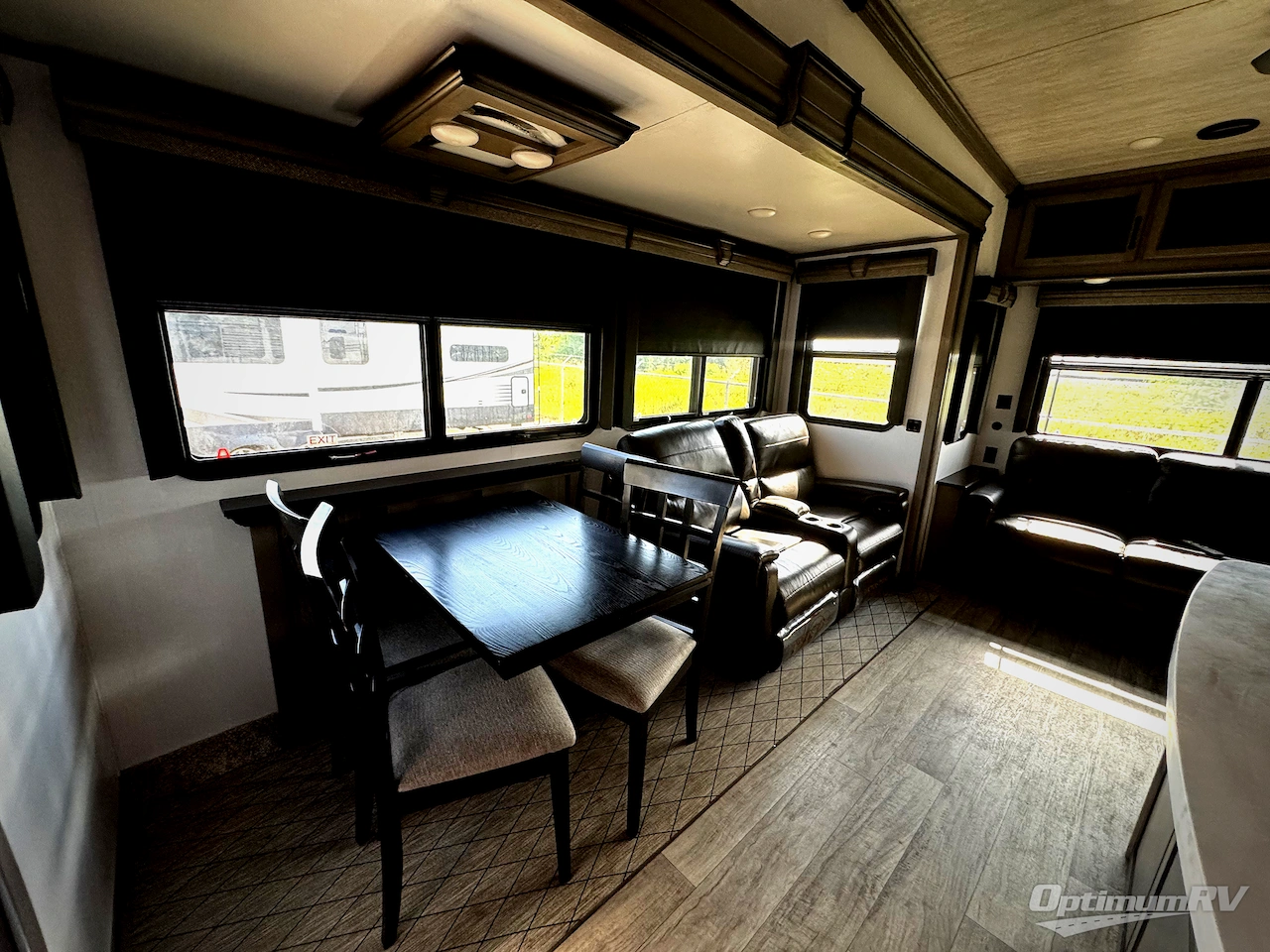 2022 Keystone Montana 3855BR Photo 6