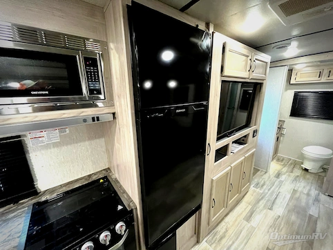 2021 Coachmen Spirit Ultra Lite 2557RB RV Photo 3