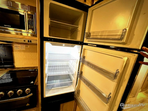 2021 Coachmen Spirit Ultra Lite 2557RB RV Photo 3