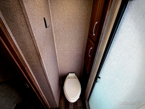 2015 Keystone Montana 3611 RL RV Photo 4