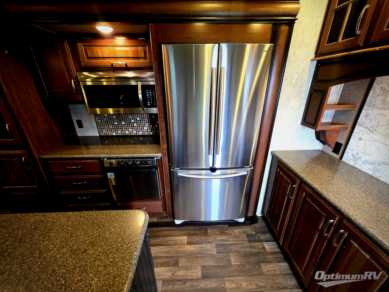 2015 Keystone Montana 3611 RL Photo 9