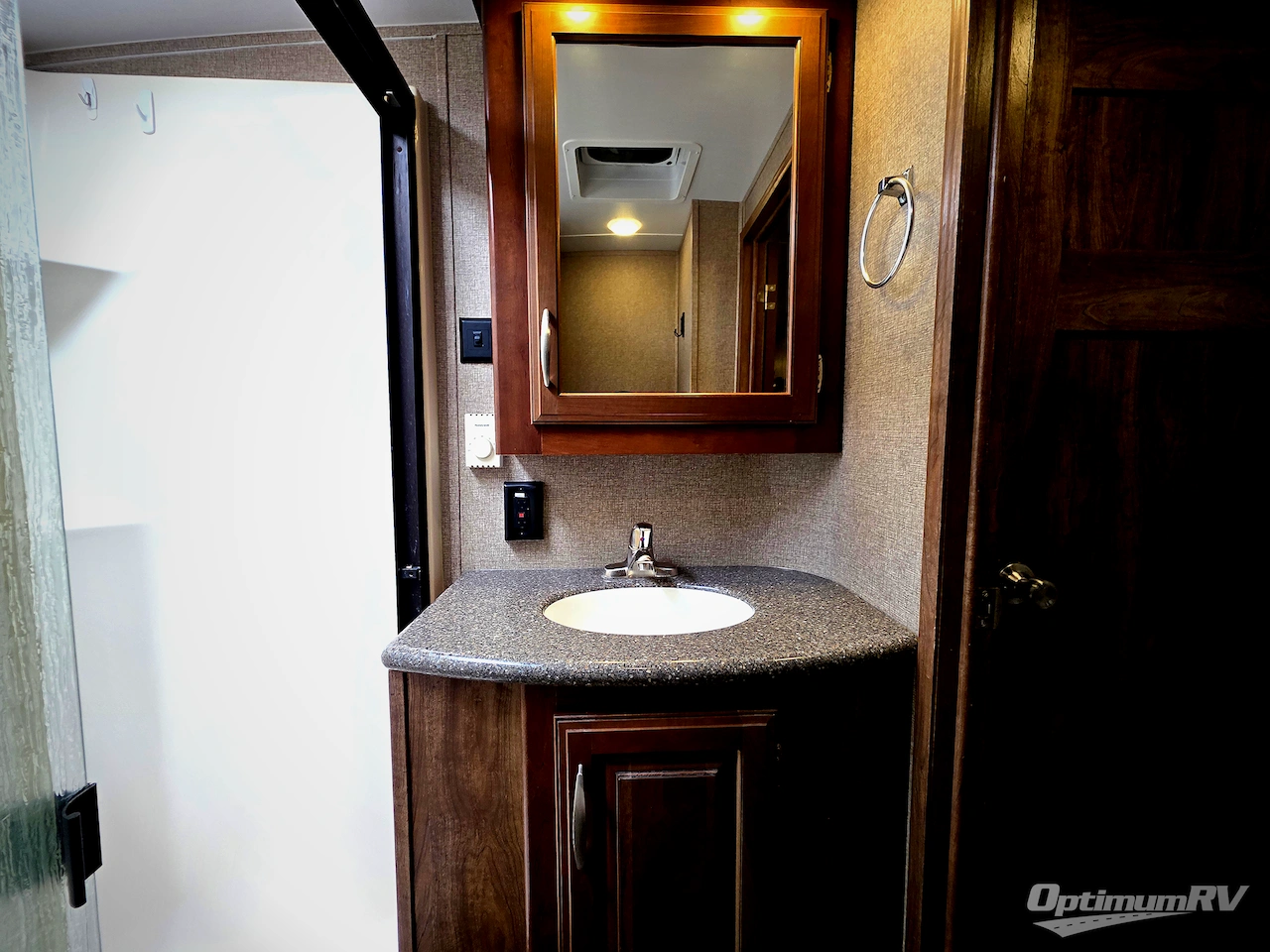 2015 Keystone Montana 3611 RL Photo 14