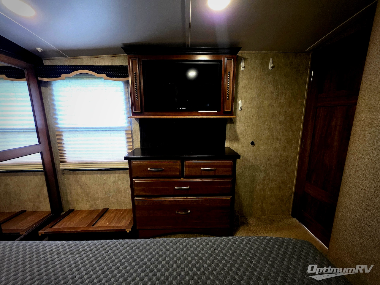 2015 Keystone Montana 3611 RL Photo 17