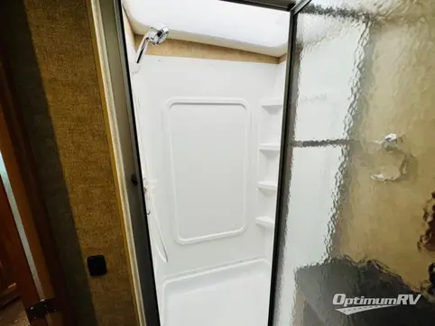 2018 Winnebago Vista 29VE RV Photo 4
