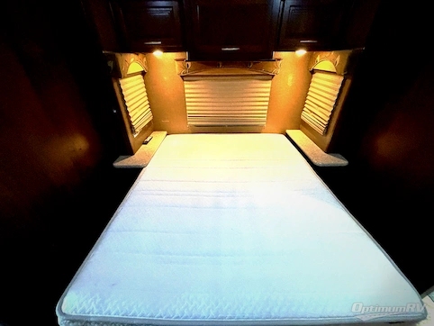 2015 Coachmen Mirada 35LS RV Photo 4
