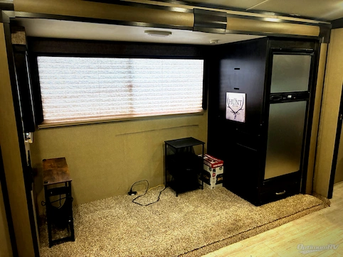 2016 Grand Design Imagine 2150RB RV Photo 2