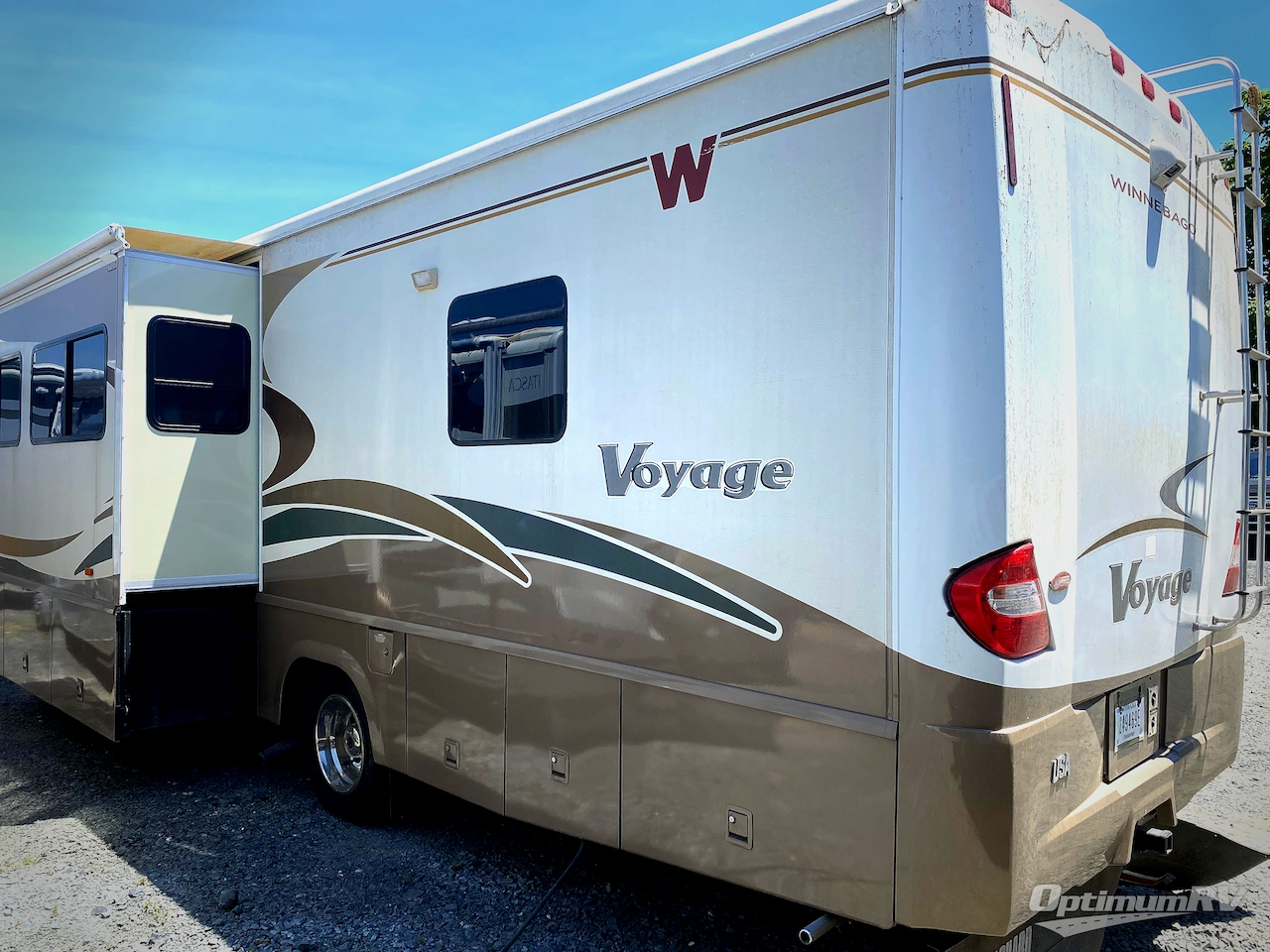 2006 Winnebago Voyage 31W Photo 3