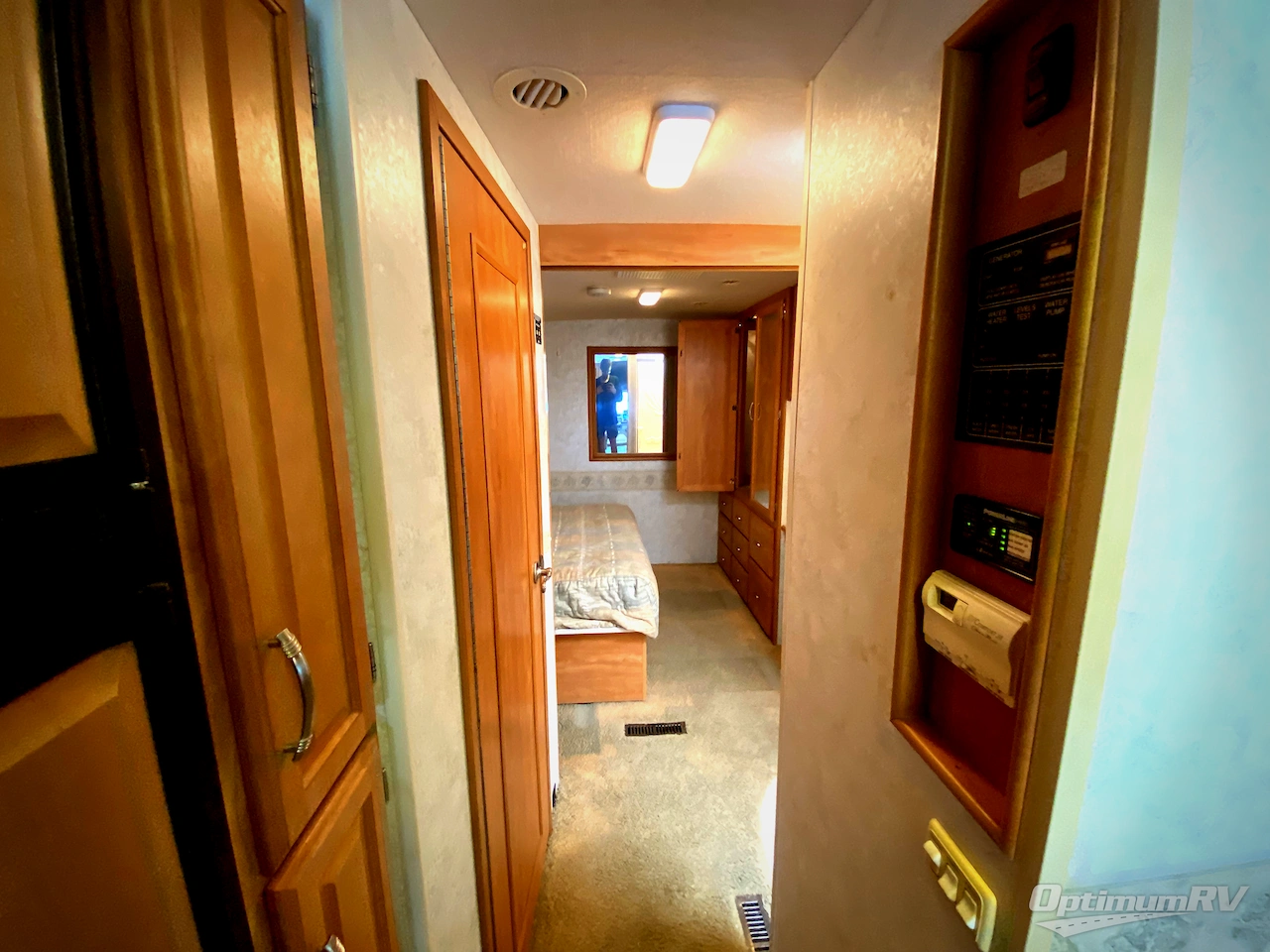 2006 Winnebago Voyage 31W Photo 21