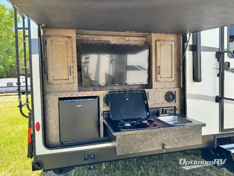2021 Venture SportTrek Touring Edition STT343VBH RV Photo 2