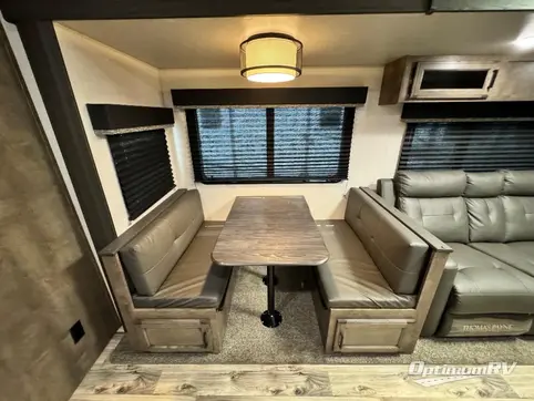 2021 Venture SportTrek Touring Edition STT343VBH RV Photo 4