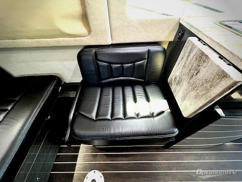 2016 Airstream Interstate Lounge EXT Lounge EXT RV Photo 3