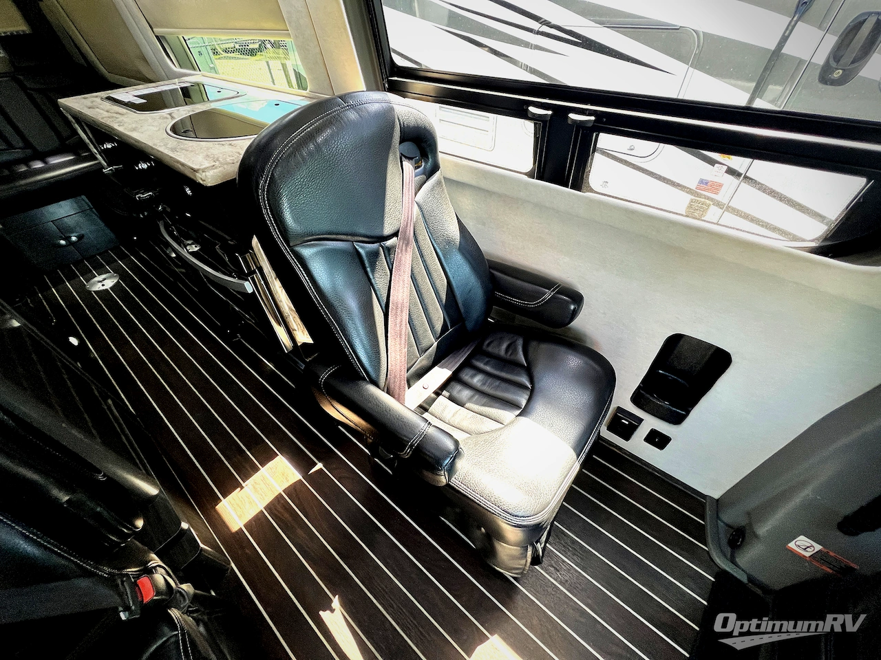 2016 Airstream Interstate Lounge EXT Lounge EXT Photo 13