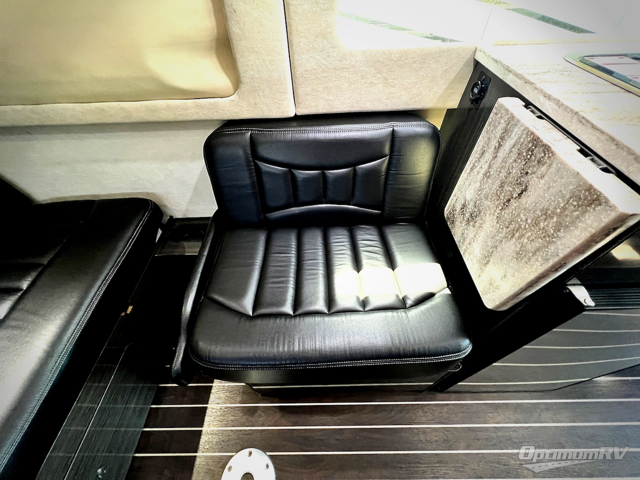 2016 Airstream Interstate Lounge EXT Lounge EXT Photo 11