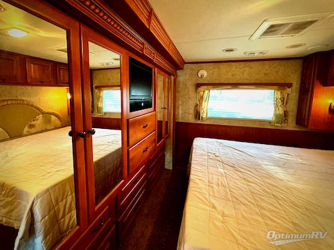 2009 Damon CHALLENGER 371 RV Photo 4