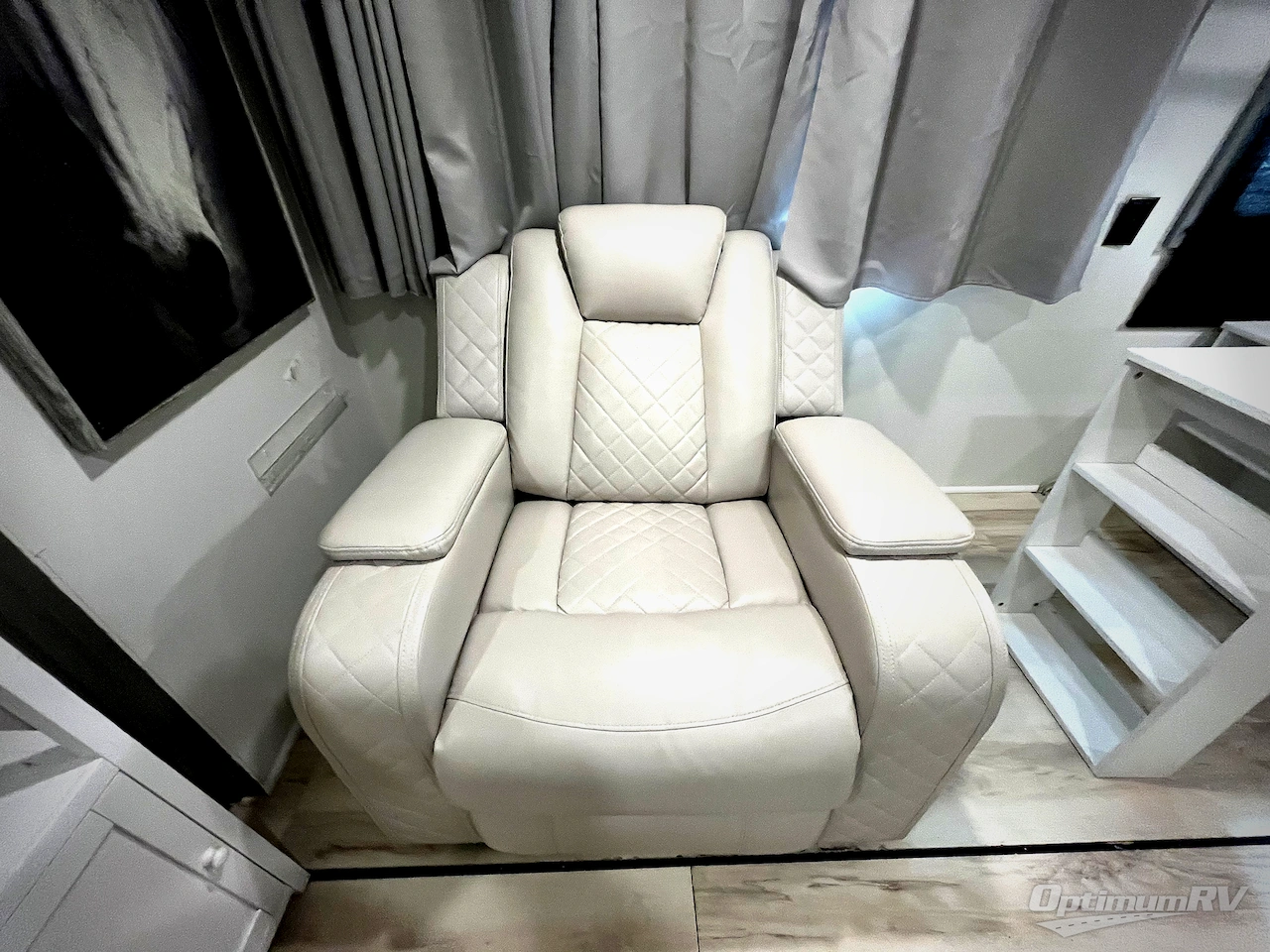 2019 Jayco Jay Flight SLX 8 324BDS Photo 12