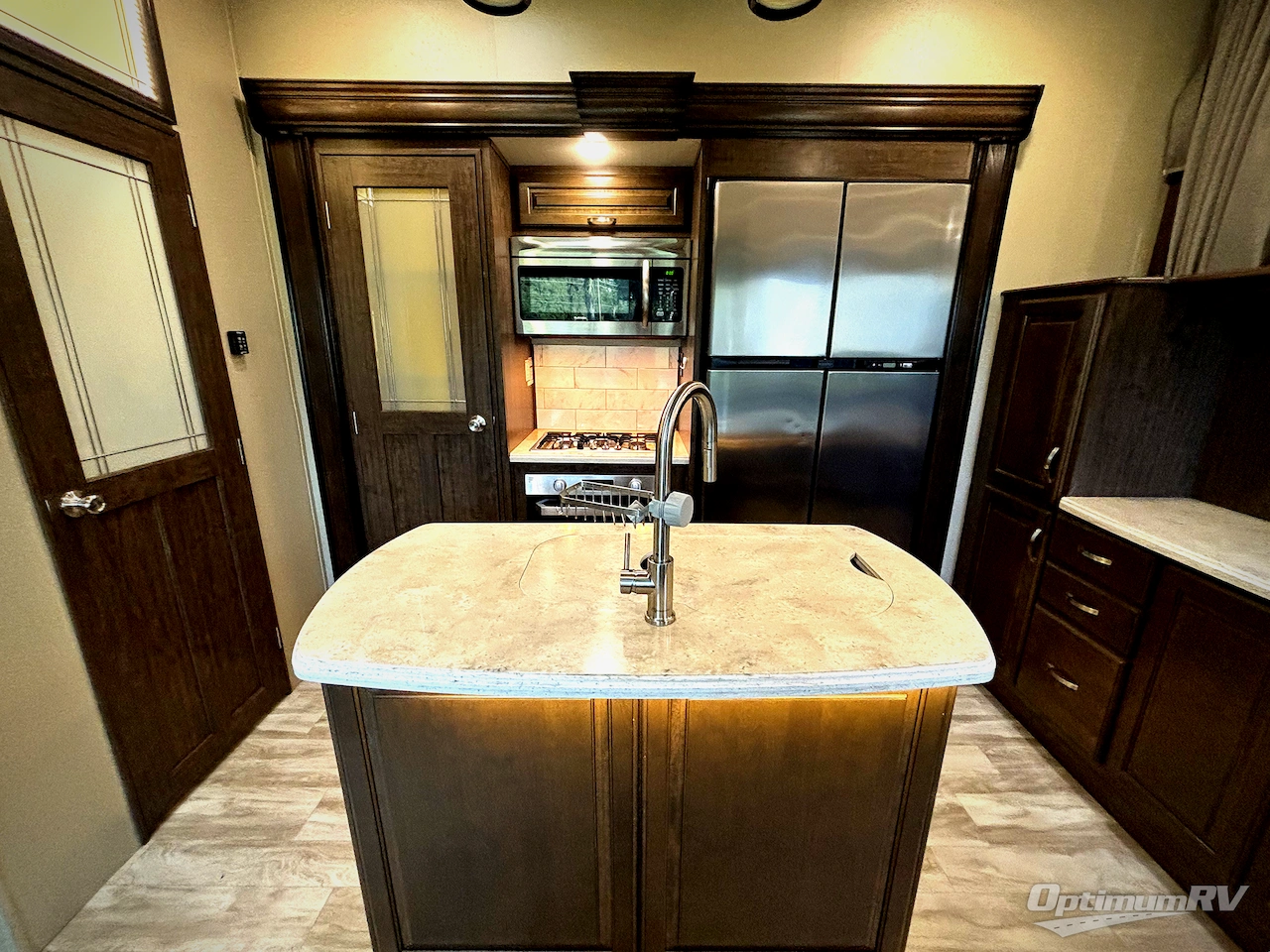 2019 Grand Design Solitude 380FL Photo 6