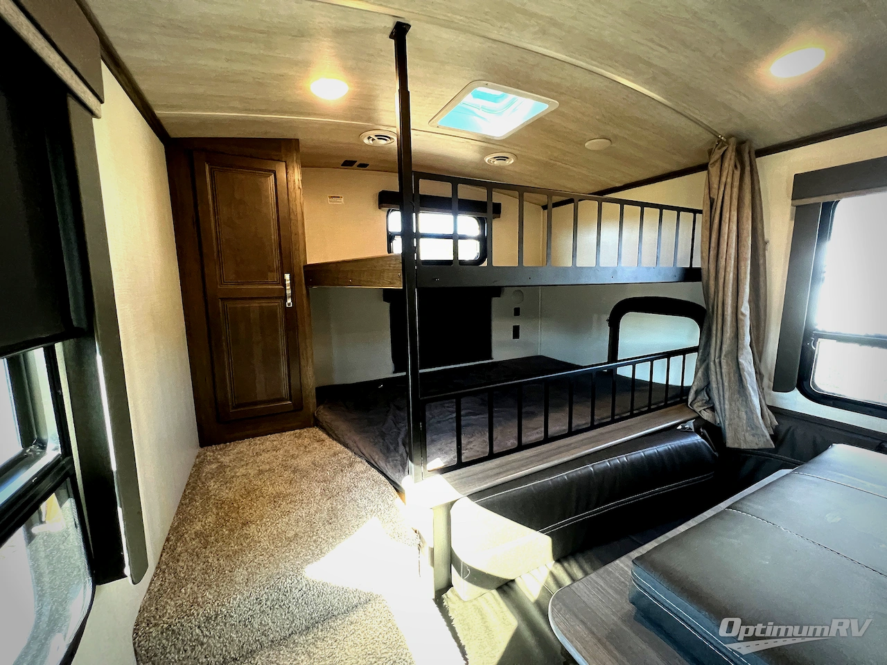 2022 Keystone Cougar Half-Ton 30BHS Photo 14