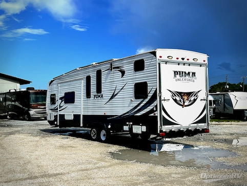 2014 Palomino Puma Unleashed 32-TFB RV Photo 3