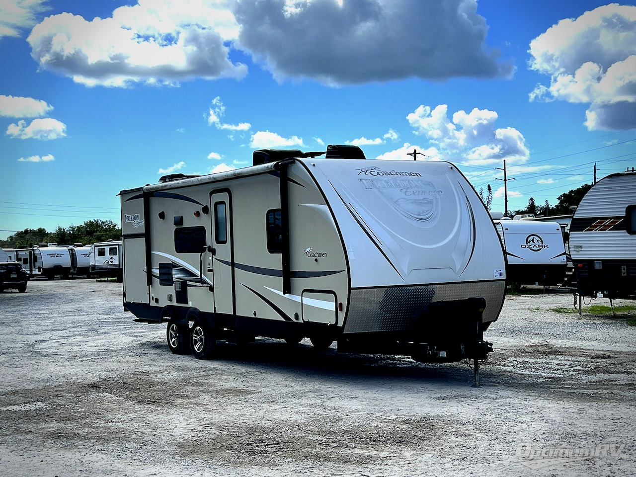 2017 Coachmen Freedom Express 248RBS Photo 1