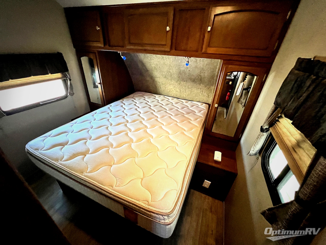 2017 Coachmen Freedom Express 248RBS Photo 18