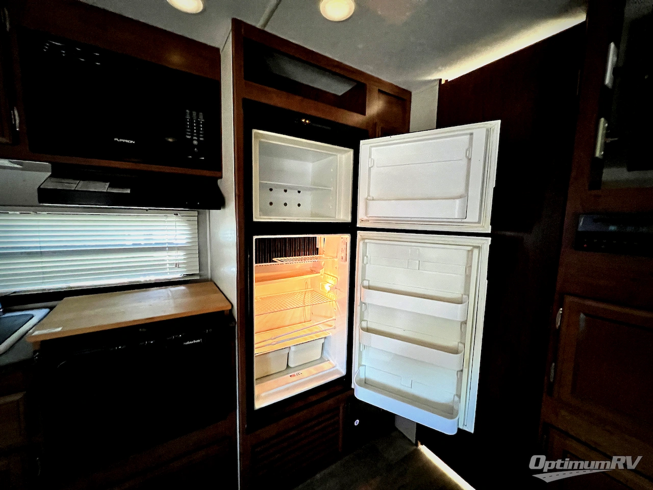 2017 Coachmen Freedom Express 248RBS Photo 12