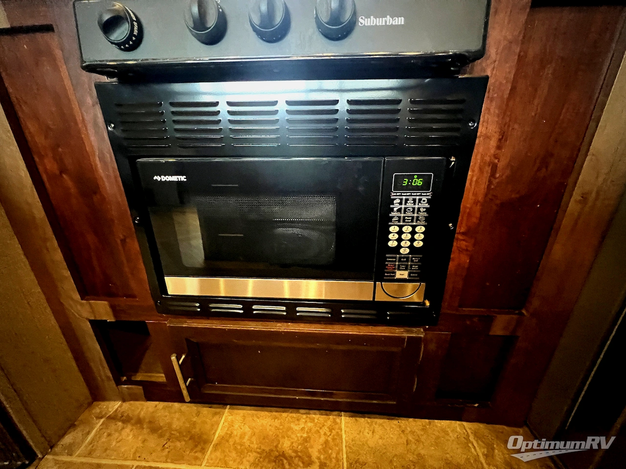 2018 Forest River Vengeance 320A Photo 12