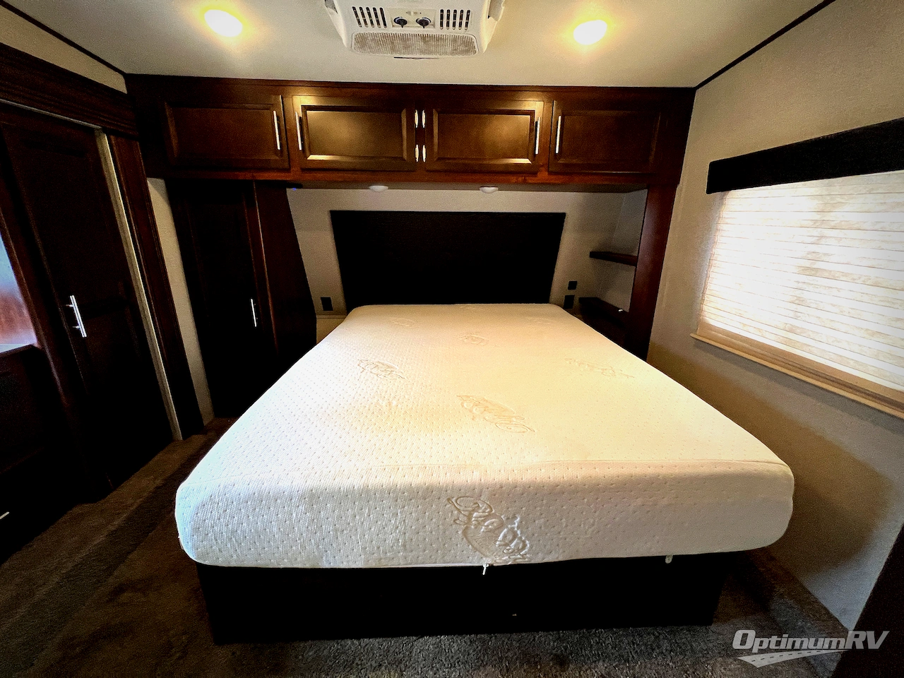 2018 Forest River Vengeance 320A Photo 15