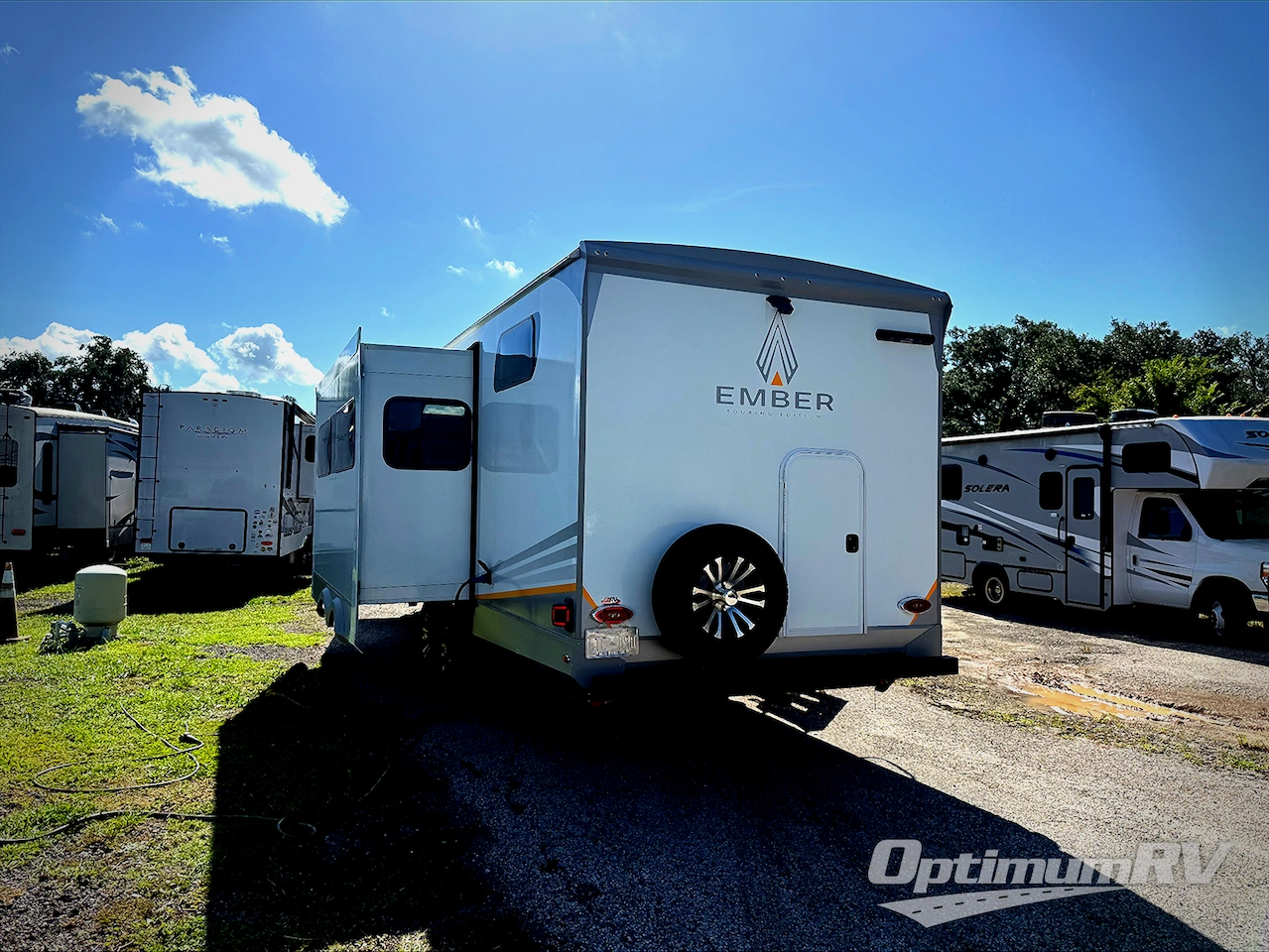 2023 Ember Touring Edition 28BH Photo 2