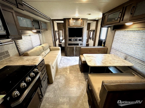2019 Coachmen Apex Ultra-Lite 249RBS RV Photo 2