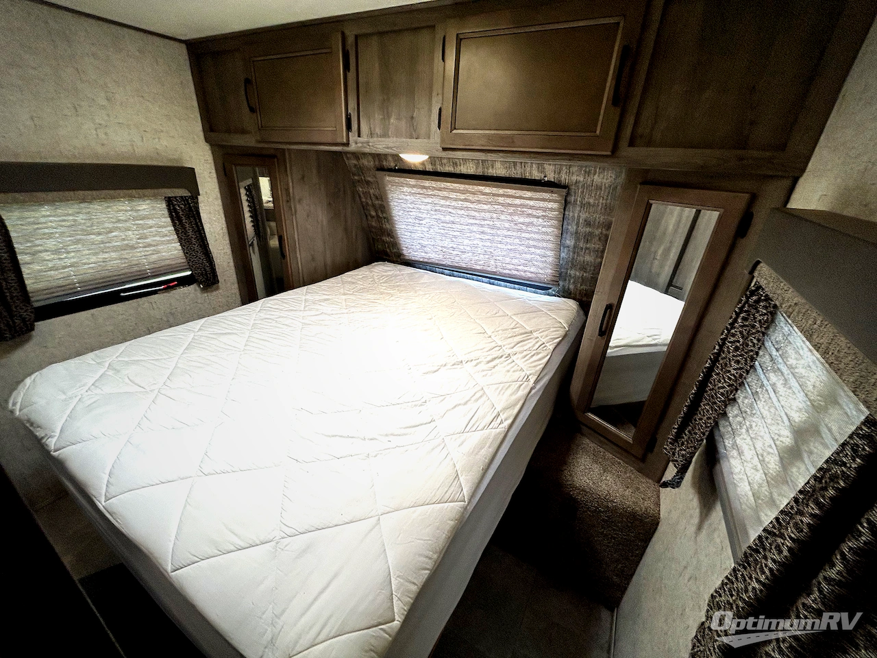 2019 Coachmen Apex Ultra-Lite 249RBS Photo 7