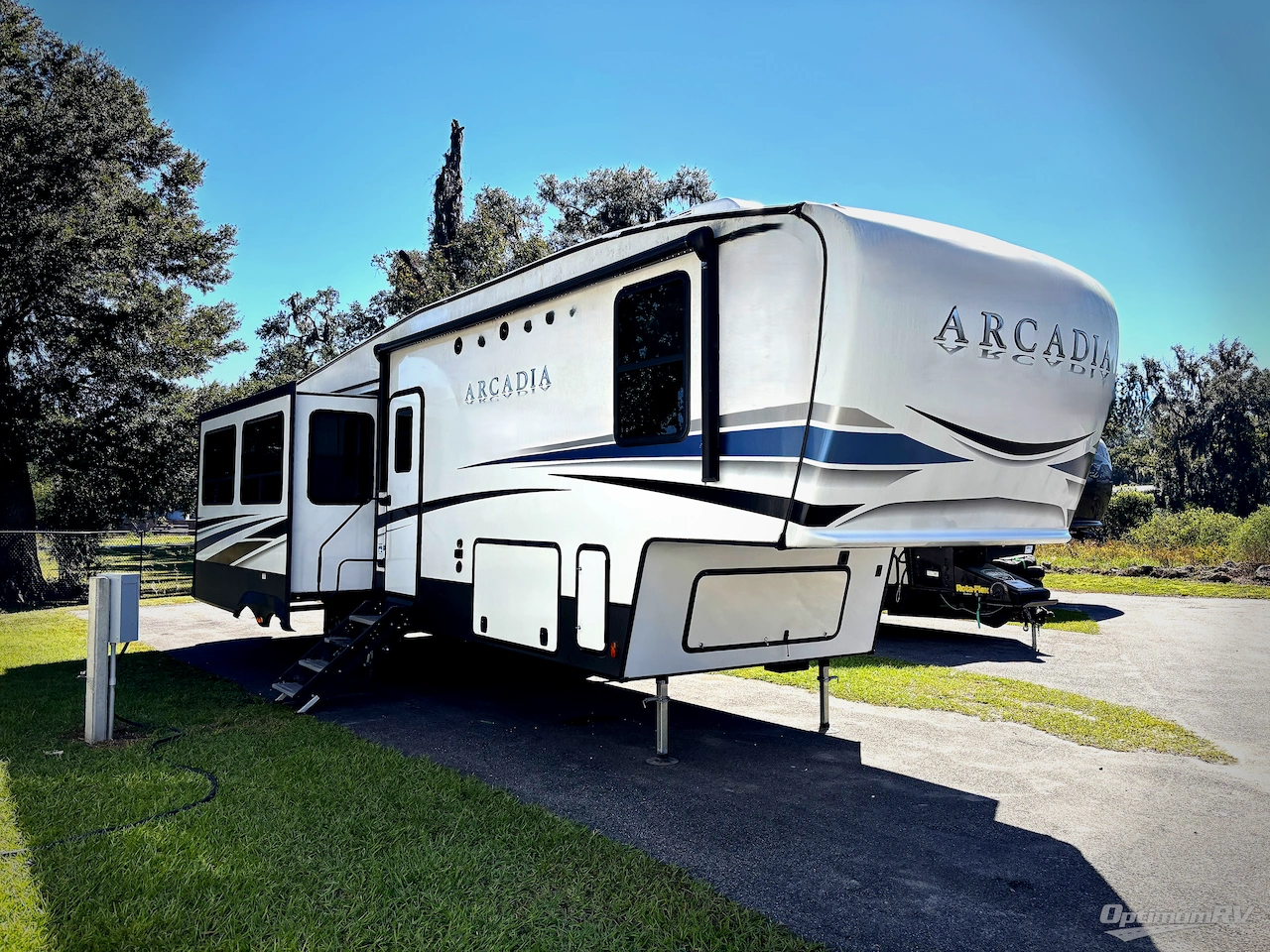 2021 Keystone Arcadia 3660RL Photo 1