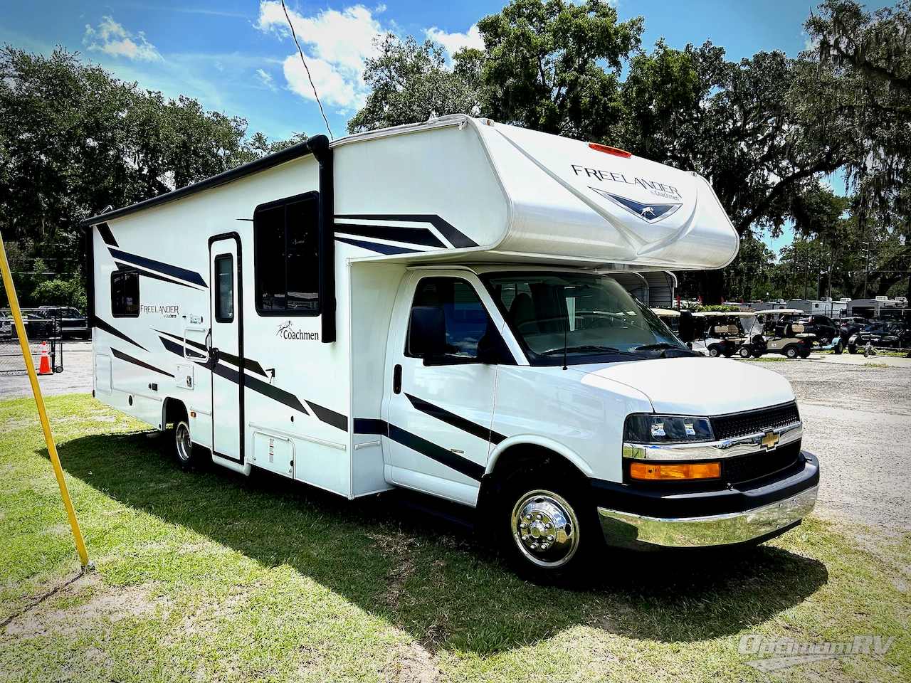 2023 Coachmen Freelander 27QB Photo 1