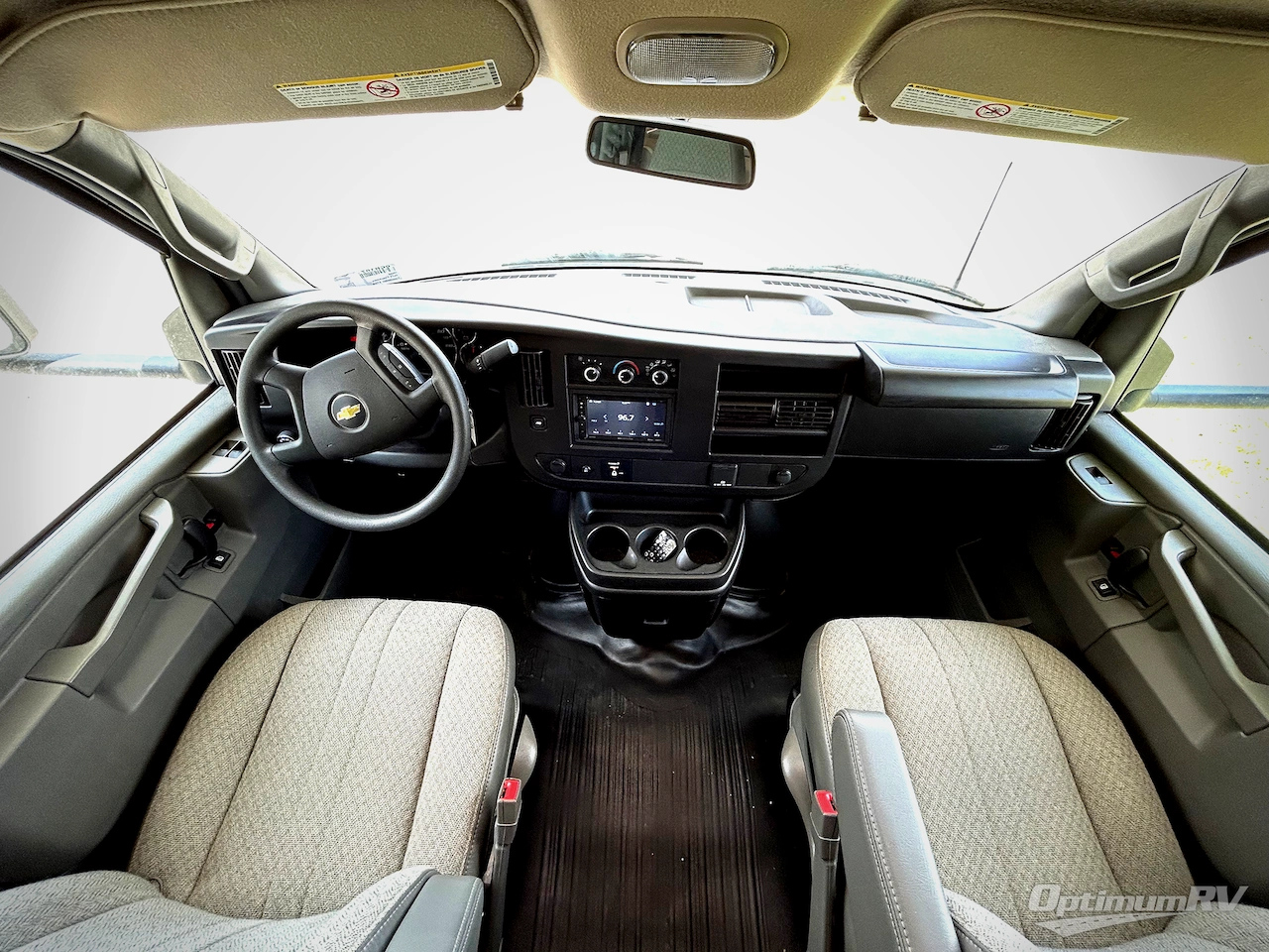 2023 Coachmen Freelander 27QB Photo 8