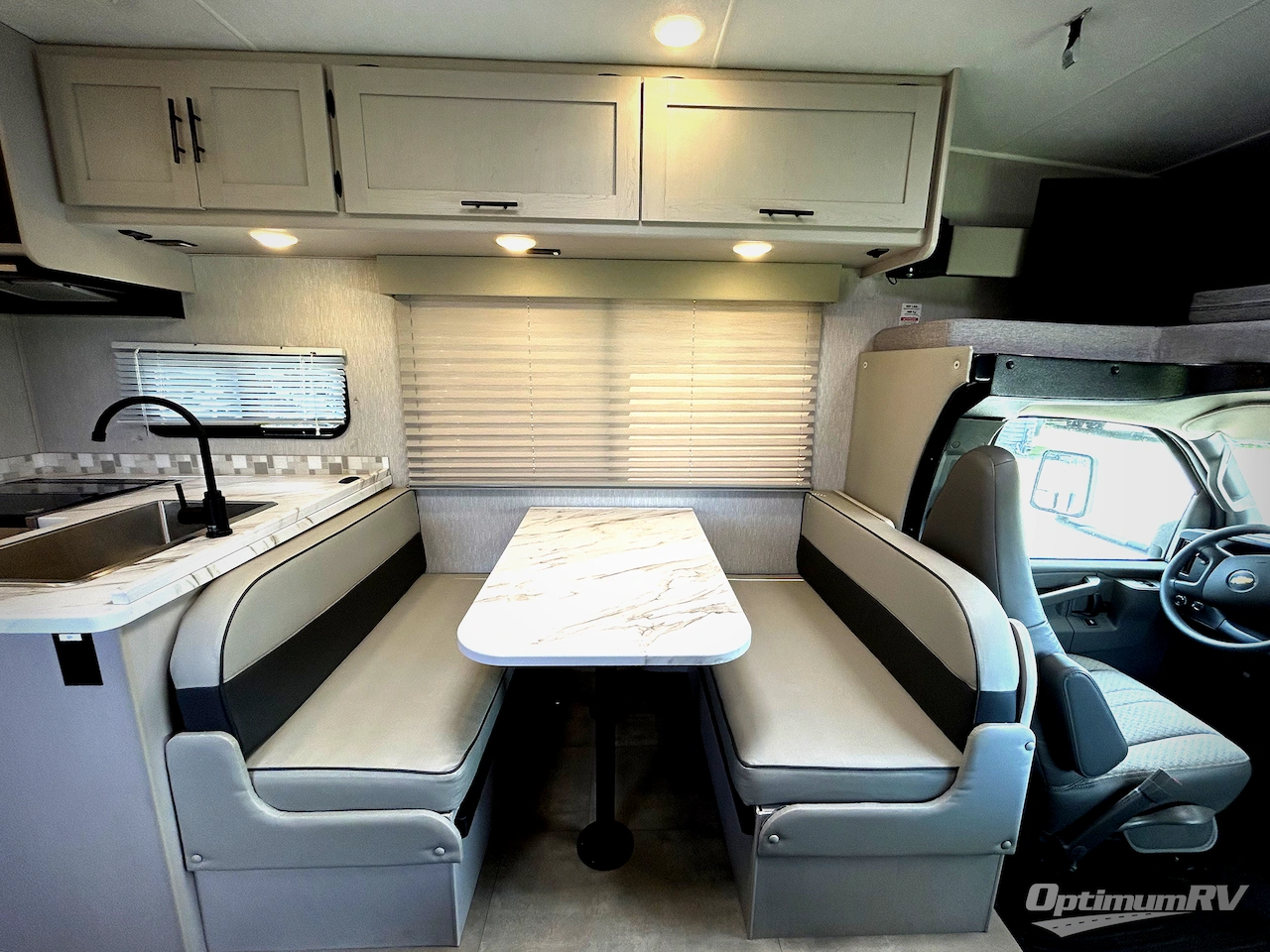 2023 Coachmen Freelander 27QB Photo 14