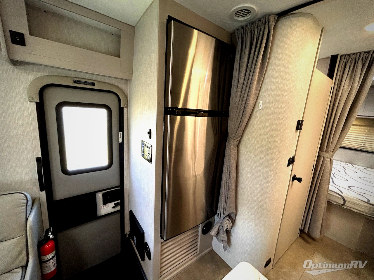 2023 Coachmen Freelander 27QB Photo 15