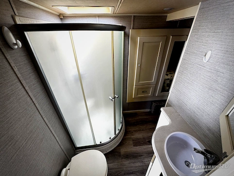 2021 VanLeigh Pinecrest 305RLP RV Photo 4