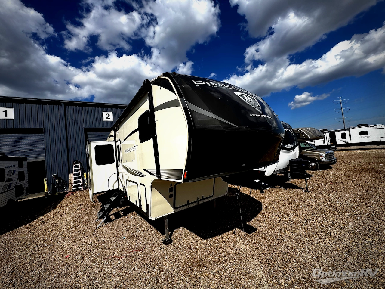 2021 VanLeigh Pinecrest 305RLP Photo 1