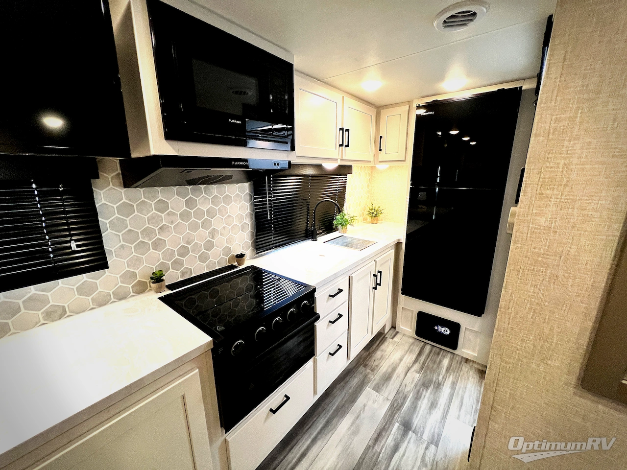 2024 Jayco Jay Feather 19MRK Photo 8