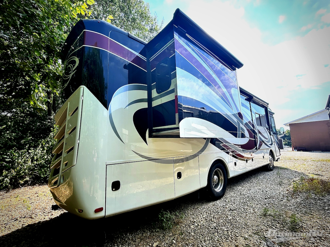 2013 Monaco Knight 36PFT Photo 3