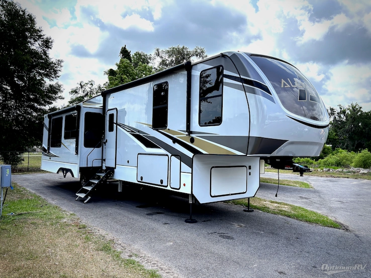 2022 Alliance Paradigm 372RK RV Photo 1