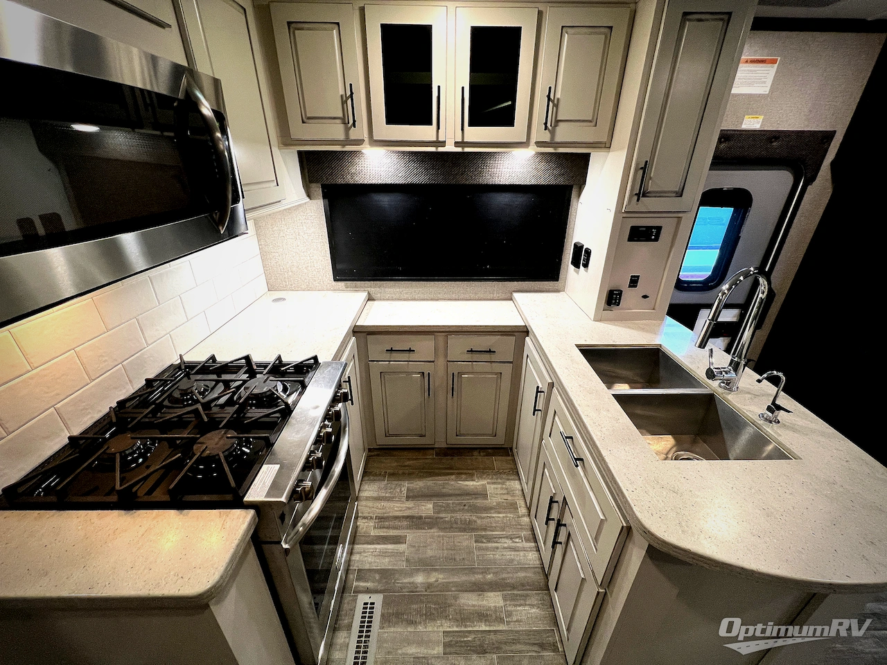 2021 Jayco Seismic 4113 Photo 8