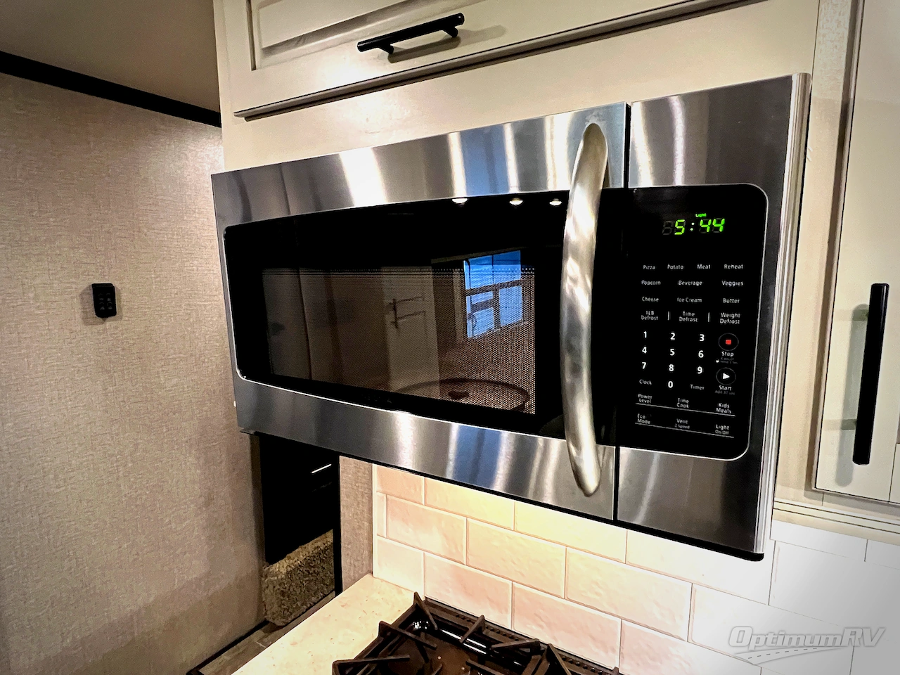 2021 Jayco Seismic 4113 Photo 11