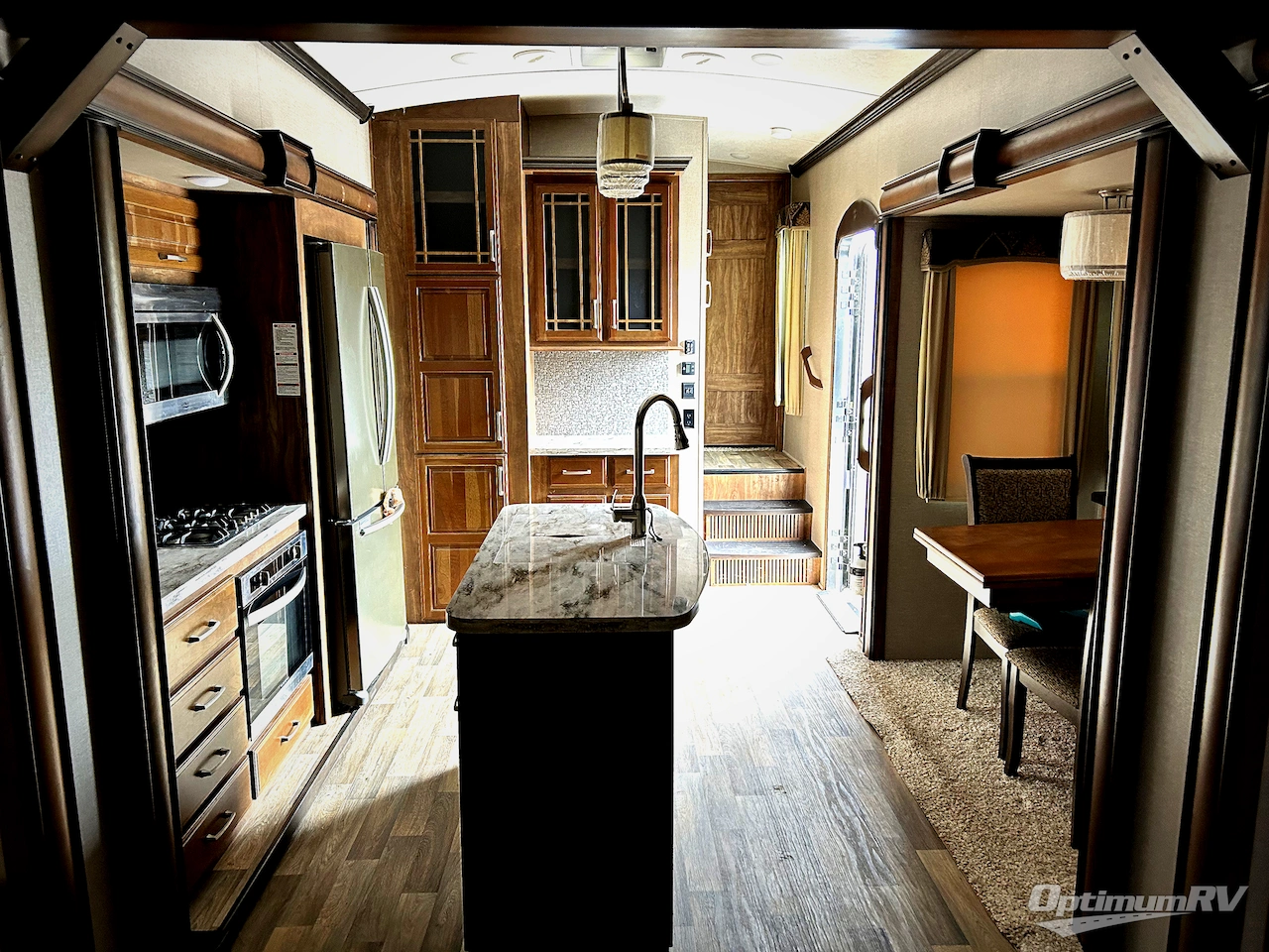 2017 Keystone Montana 3661RL Photo 5