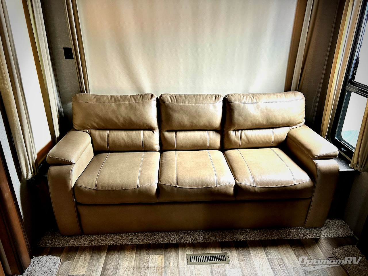 2017 Keystone Montana 3661RL Photo 12