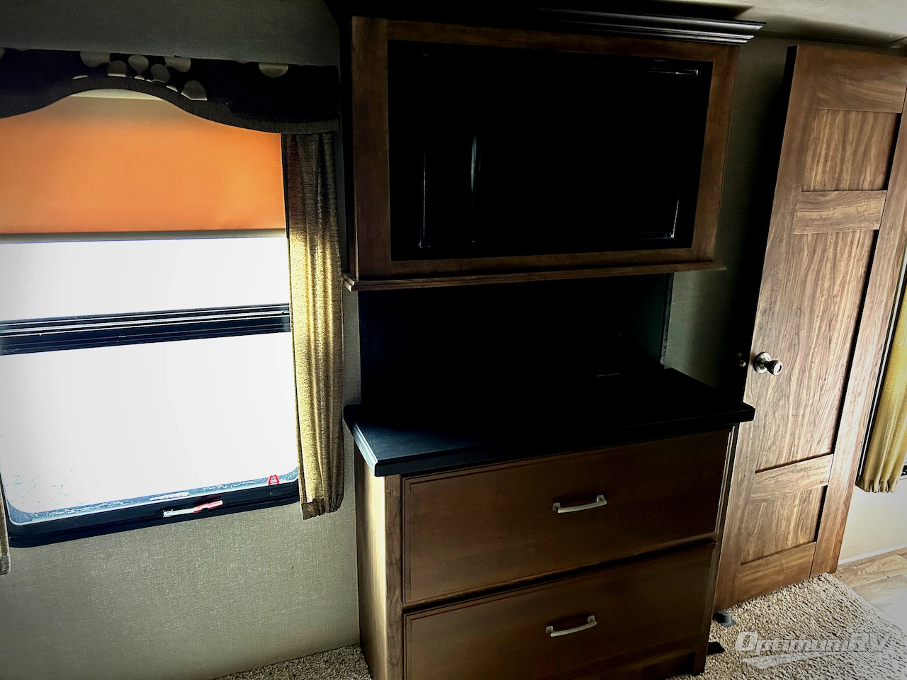 2017 Keystone Montana 3661RL Photo 19