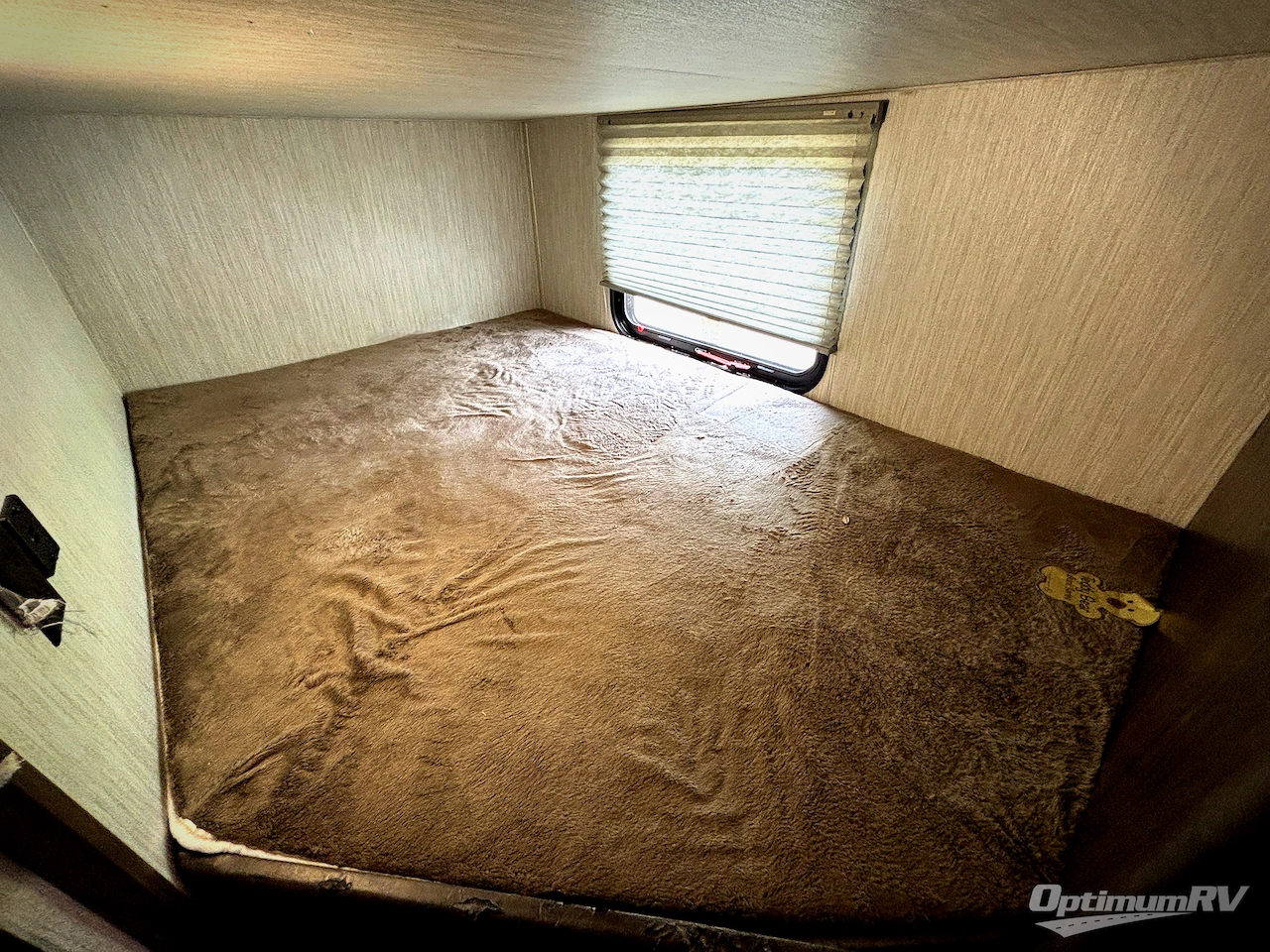 2019 Forest River Cherokee Alpha Wolf 26DBH-L Photo 14