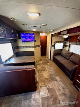 2016 Forest River Flagstaff Super Lite 26VFKS RV Photo 2