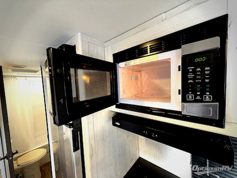 2022 Heartland Trail Runner 25JM RV Photo 3
