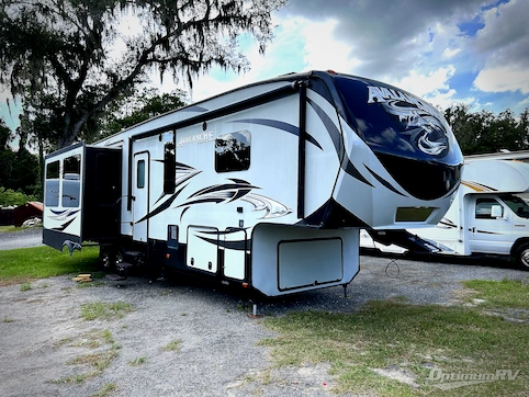 Used 2016 Keystone Avalanche 331RE Featured Photo